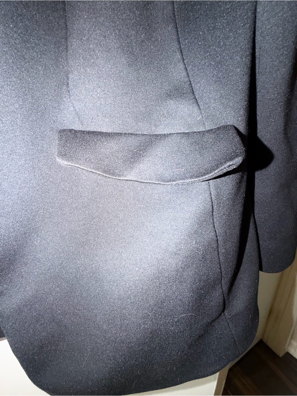 Express Women's Black Tailored Blazer with flap pockets - Size Medium - Picture 3 of 7